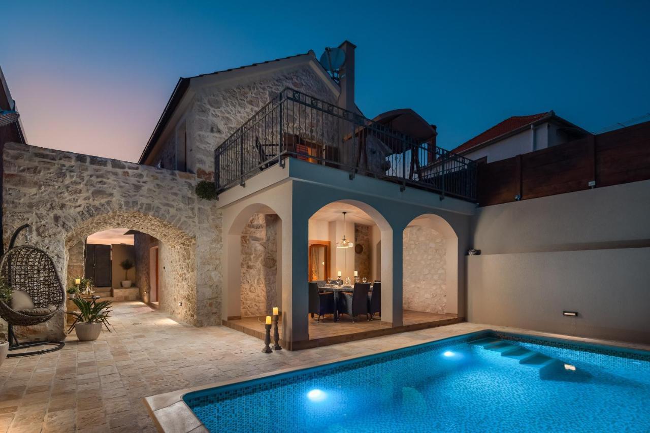 סבטי פיליפ אי ג'קוב Villa Kameni Dvori מראה חיצוני תמונה